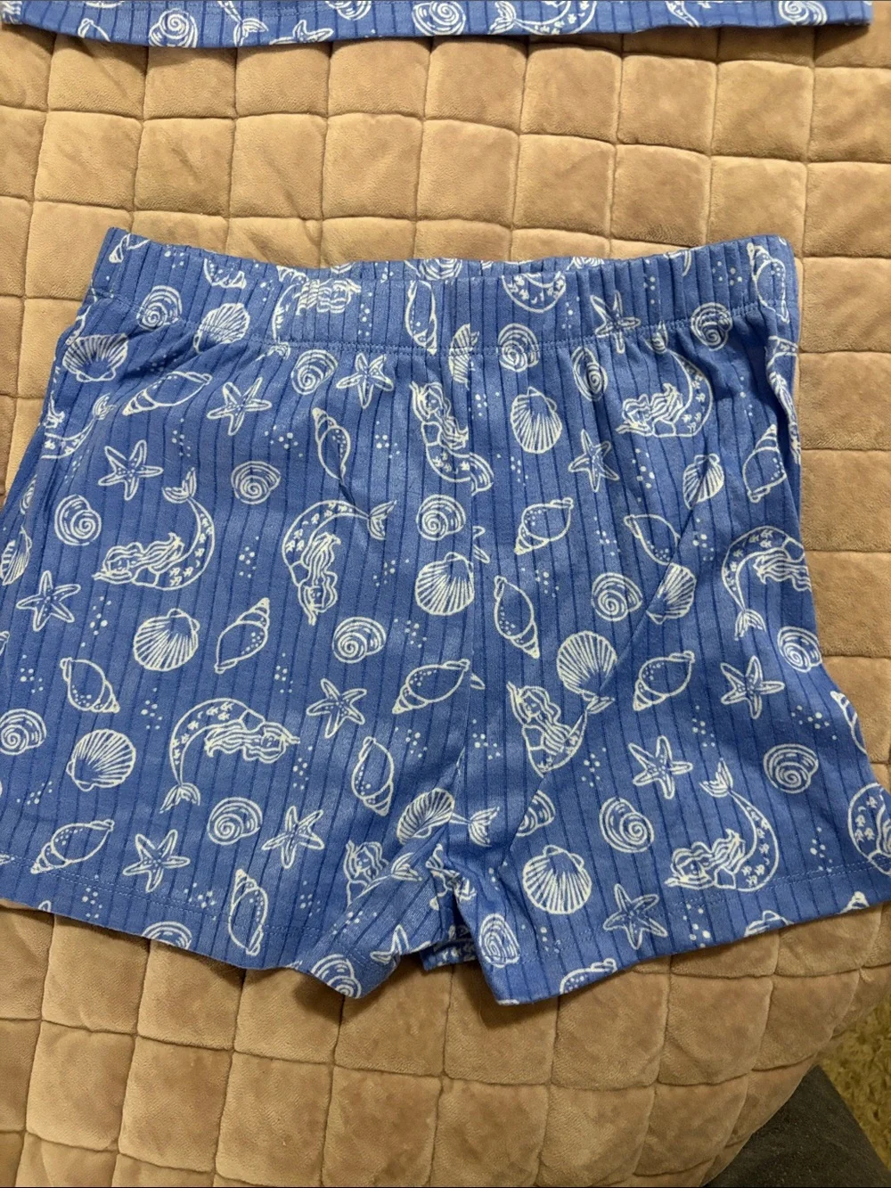 Cuddl Duds Blue Seashell & Starfish Short Sleeve Pajama Set. Size L (10/12)